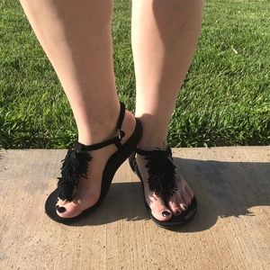 Super In Style Fringe VIONIC orthopedic sandals